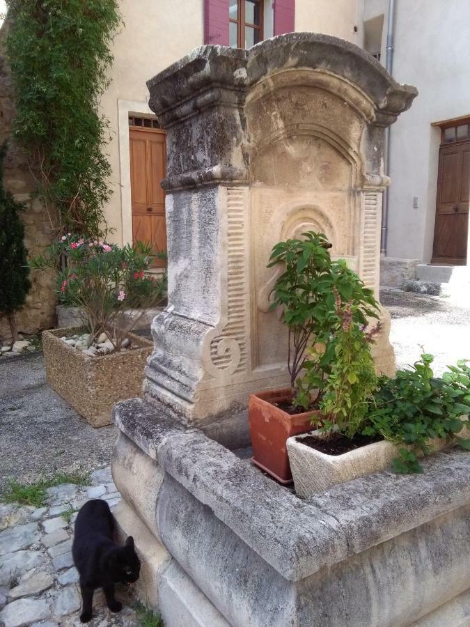 La Maison Derriere La Fontaine Buis-les-Baronnies Zewnętrze zdjęcie