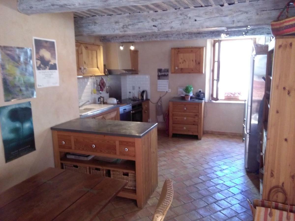 La Maison Derriere La Fontaine Buis-les-Baronnies Zewnętrze zdjęcie